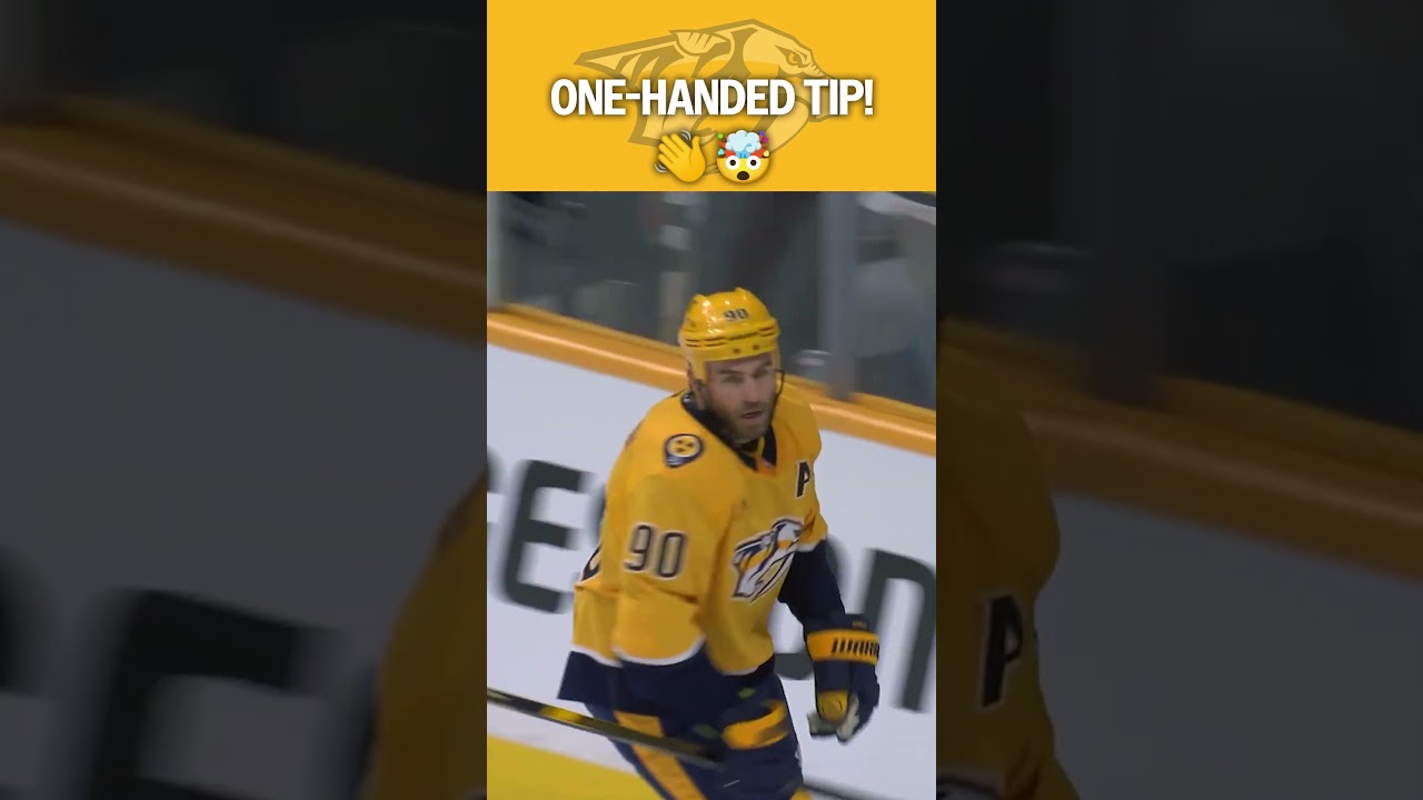 Sneaky ONE-HANDED deflection 🤫