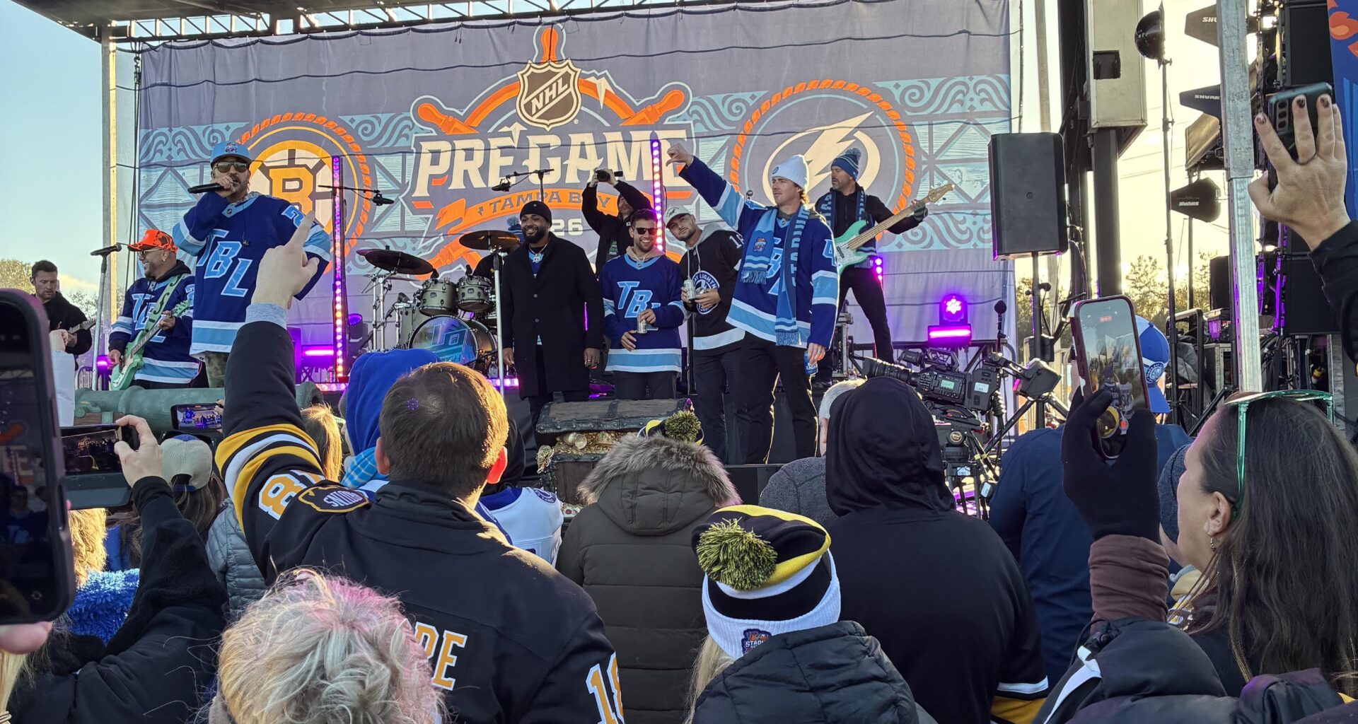 Who is the guy between Junior and Shane?