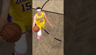 Austin Reaves just threw it OFF THE BACKBOARD TO LeBron James #lakers