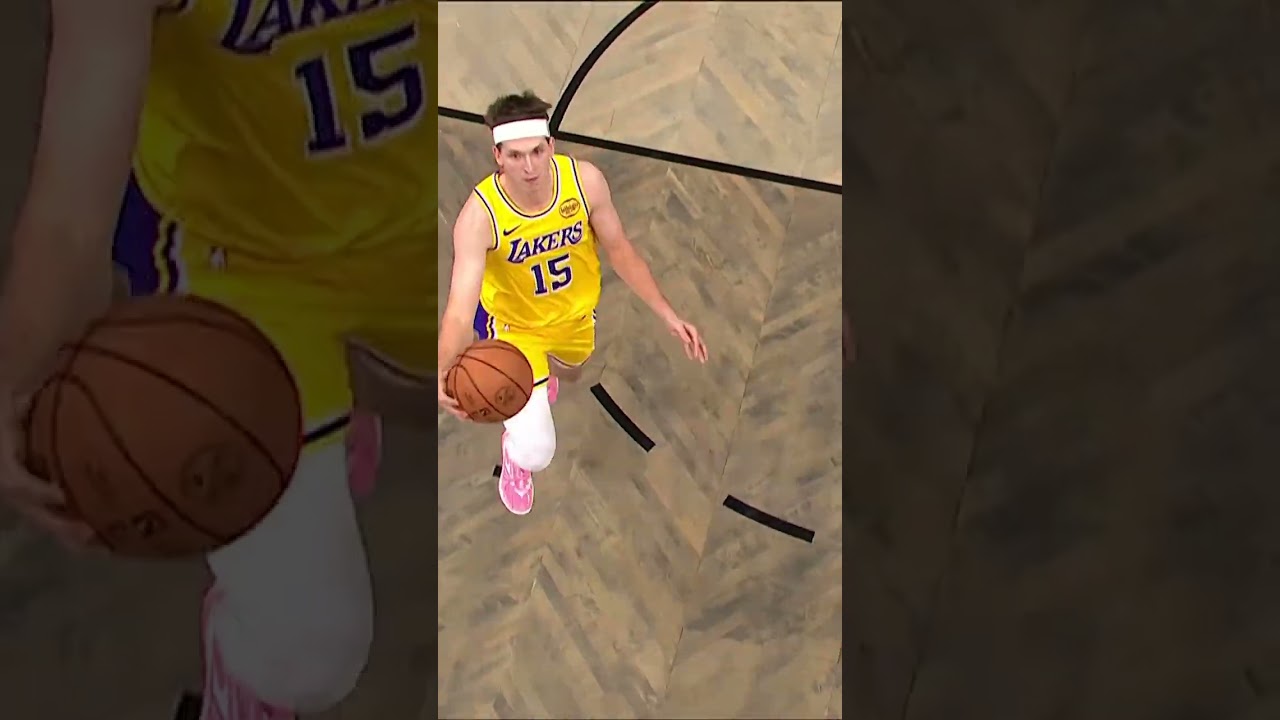 Austin Reaves just threw it OFF THE BACKBOARD TO LeBron James #lakers