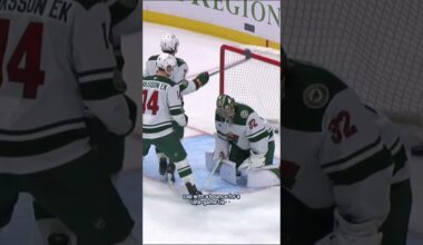 CAP WITH AN INCREDIBLE BOUNCE FOR THE TIE 🤯 #predsnhl