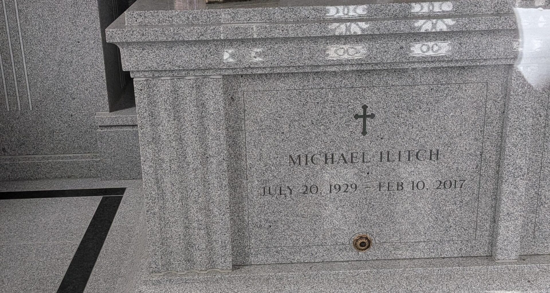 Holy Sepulchre Cemetery Southfield MI.