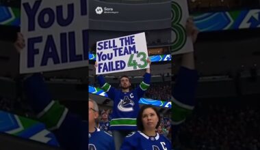 POV: This Canucks Sign Said It All 😱🏒