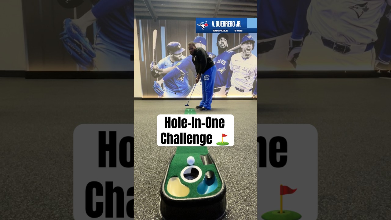 The Toronto Blue Jays Hole-In-One Challenge 🏌️‍♂️#MLB #BlueJays #Toronto #Golf