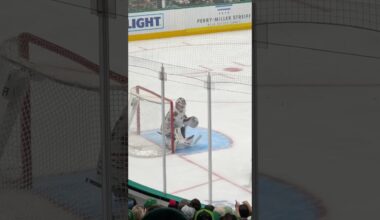 Soderblom on the PK #goaliegearsnob #chicagoblackhawks #arvidsoderblom #truegoalie