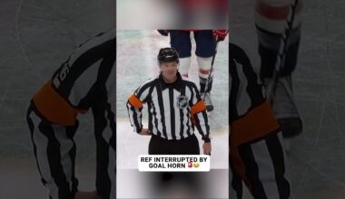 The ref STOLE THE SHOW 🤩😂 #nhl #wild