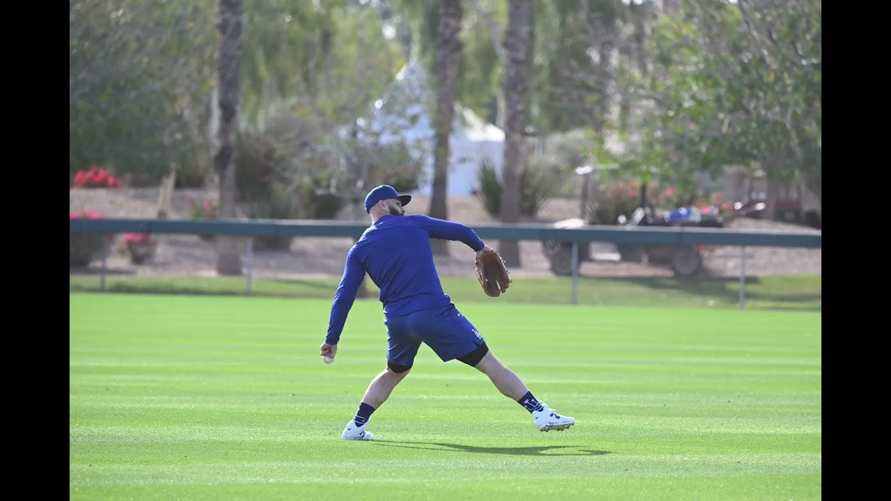 MLB Spring Training Day 2: Up Close with the Dodgers