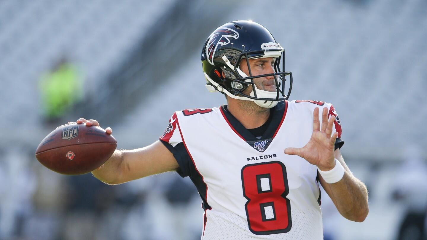 Cards signing Matt Schaub