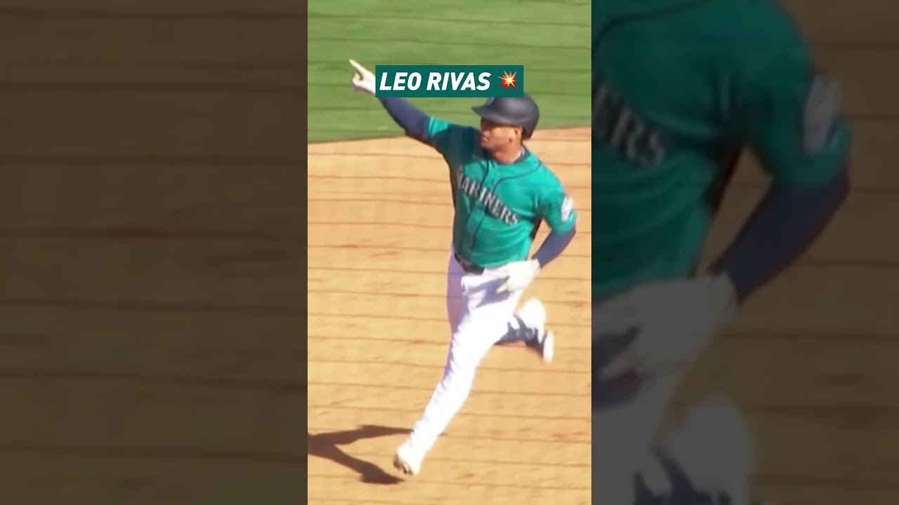 Leo Rivas, what have you done?! #mlb #baseball #mariners