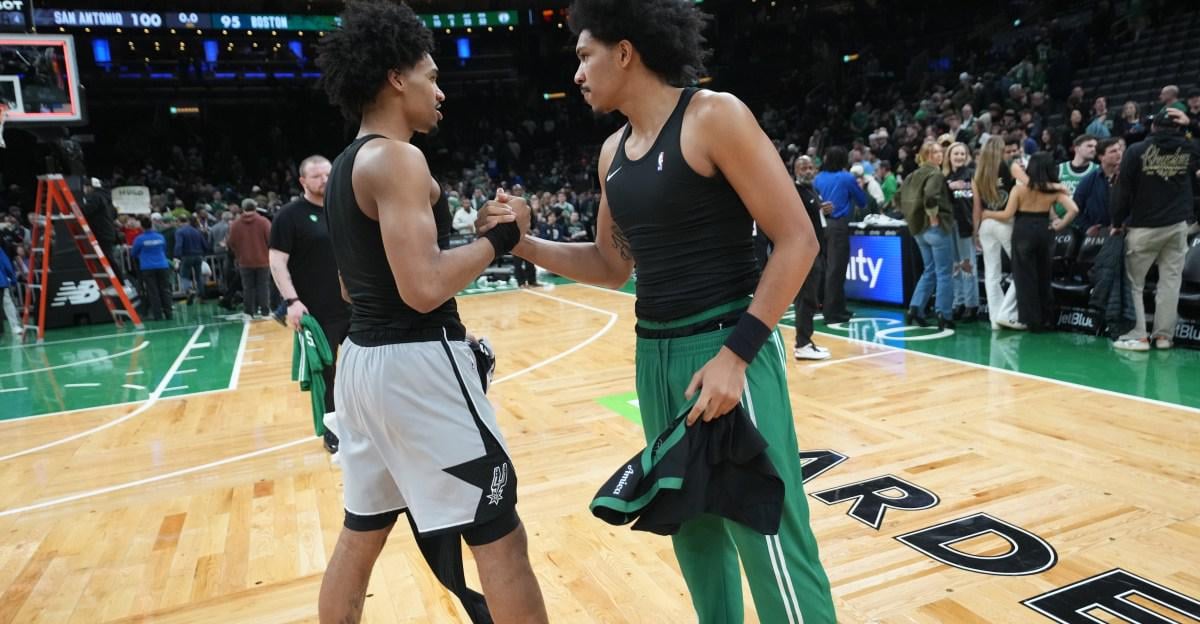 NEW STORY: Ron Harper Jr. is center stage at NBA All-Star weekend. Tonight, he'll face his brother, Dylan. Tomorrow, they'll team up. And, he likes his chances in a 1v1.“If we play tomorrow in the driveway, ain't no refs out there? I'm winning.”