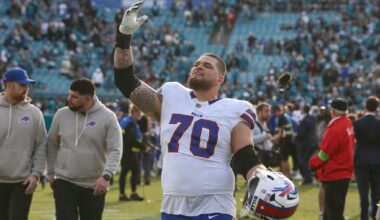 [Rapoport] The Bills have re-signed key reserve OL Alec Anderson, who played in every game last year and started six times over two seasons, per agent Sam Leaf Ireifej. He gets a 1-year, $3M deal with $1.8M guaranteed.