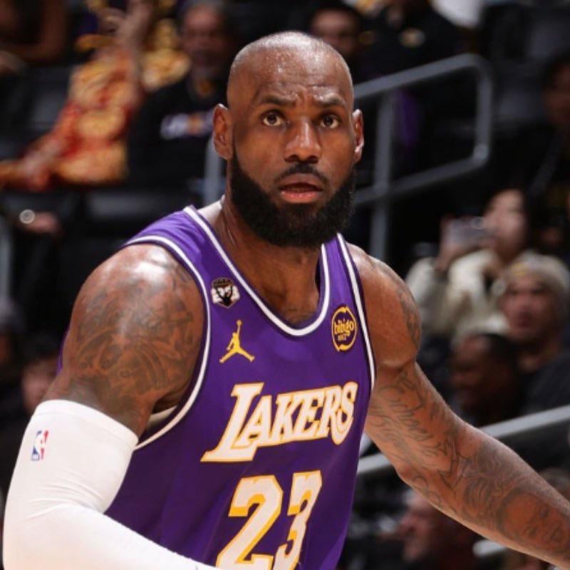 LeBron with his First Triple Double of the Season: 28 PTS, 10 REB, 12 AST. Oldest Player in NBA History to Ever Record a Triple Double.