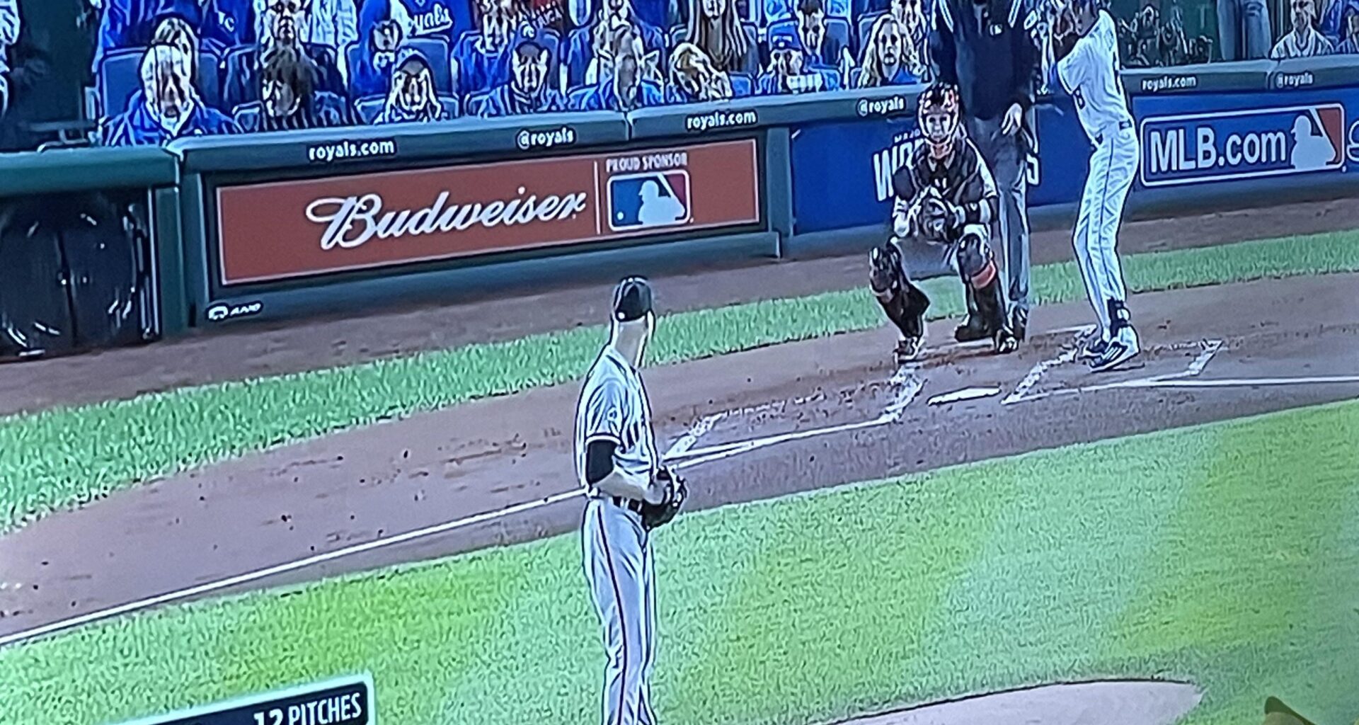 While everyone else is watching the super bowl, I put on game 7 of the 2014 WS 🧡🖤