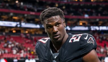 Falcons rookie from Charlotte allegedly stalked WNBA ex-girlfriend, crashed into her car in Florida