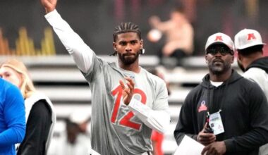 This bum threw 2 interceptions IN THE PRO BOWL