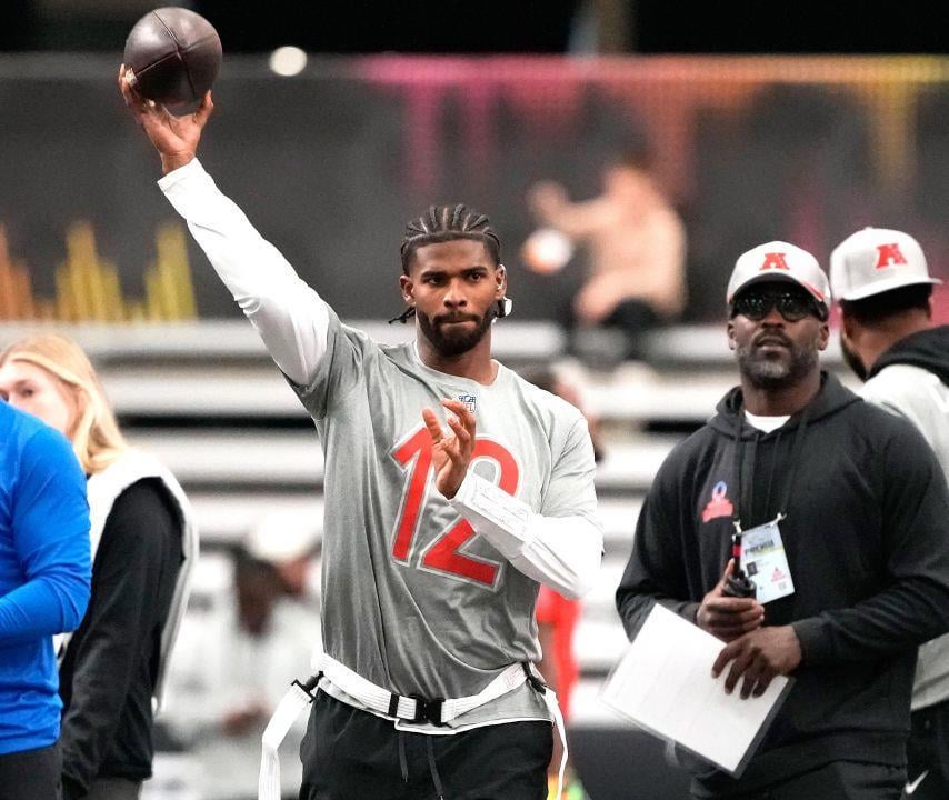 This bum threw 2 interceptions IN THE PRO BOWL