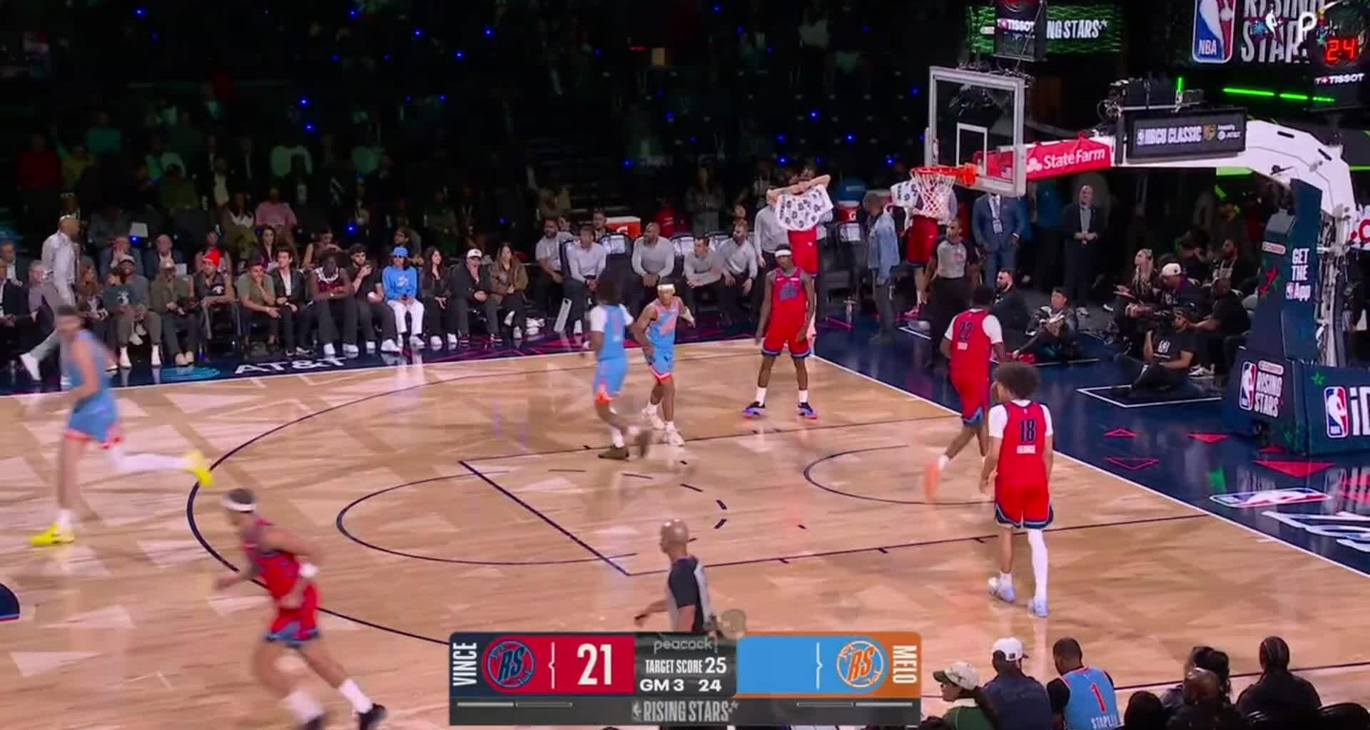 [Highlight] Reed Sheppard send Carter Bryant to the other side and scores the 3-pointer