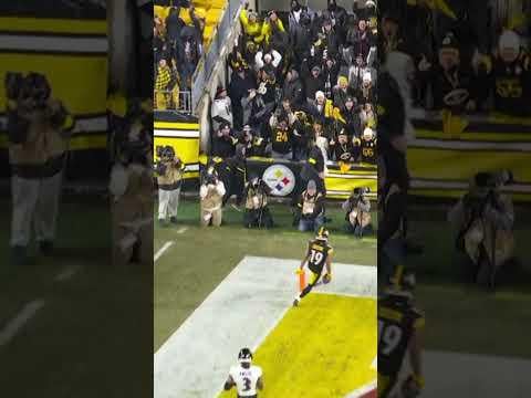 (NFL): Calvin Austin III cooked his man clean—nasty route, easy six.