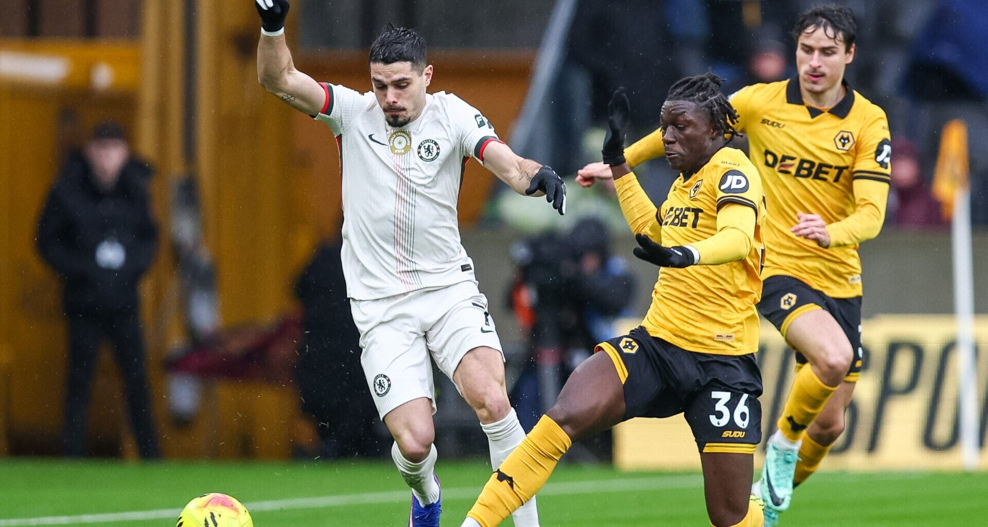 Wolves demand Chelsea pay more for Mateus Mane than Estevao Willian