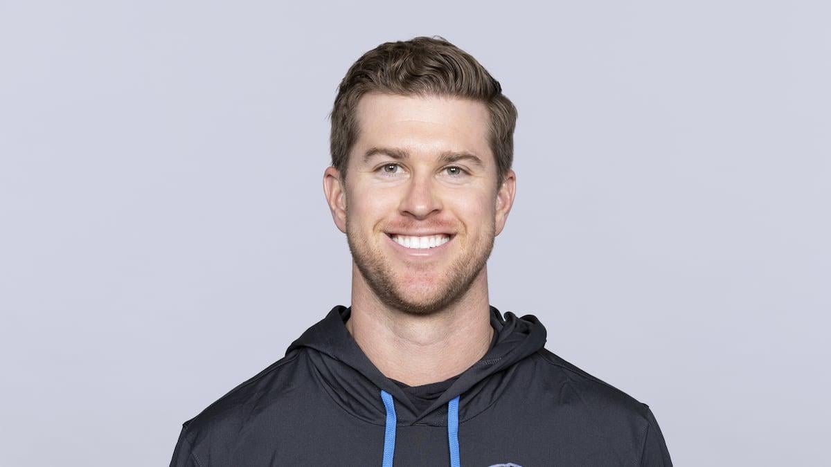 Bucs reach deal with Indiana’s Chandler Whitmer to coach quarterbacks