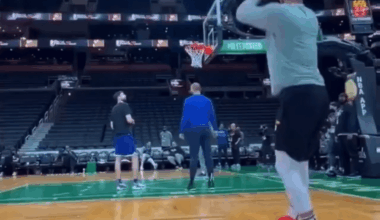Stephen Curry has this uncanny ability to immediately notice anything off on the court.