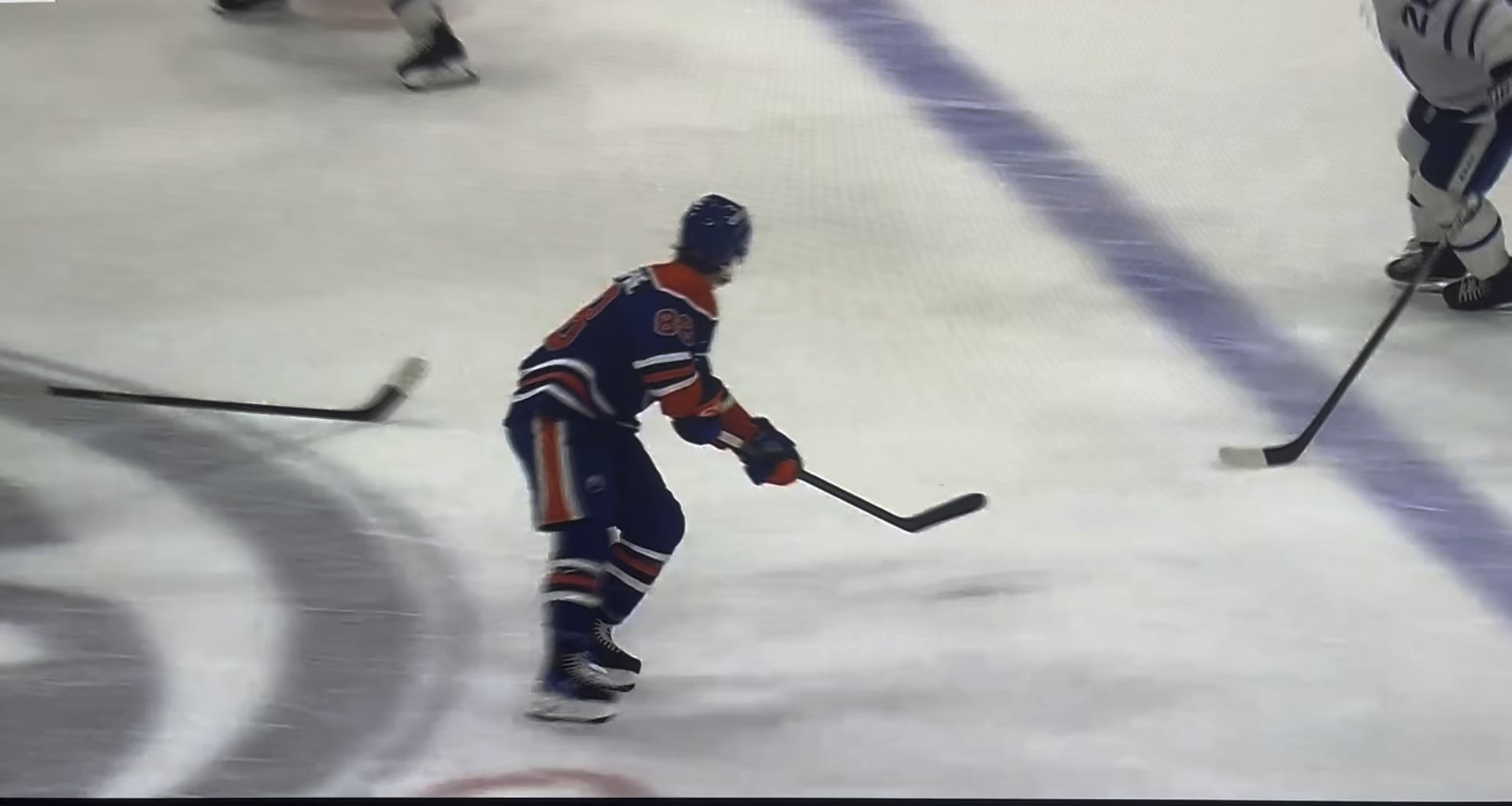 Mangiapane stops up on Stolarz, Stolarz and OEL don’t like it.