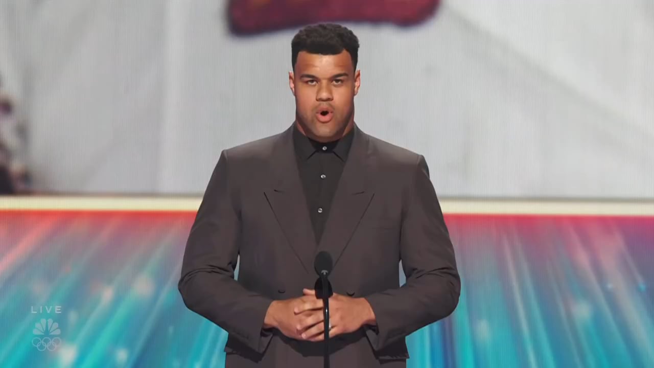 BOBBY WAGNER WINS NFL WALTER PAYTON MAN OF THE YEAR!