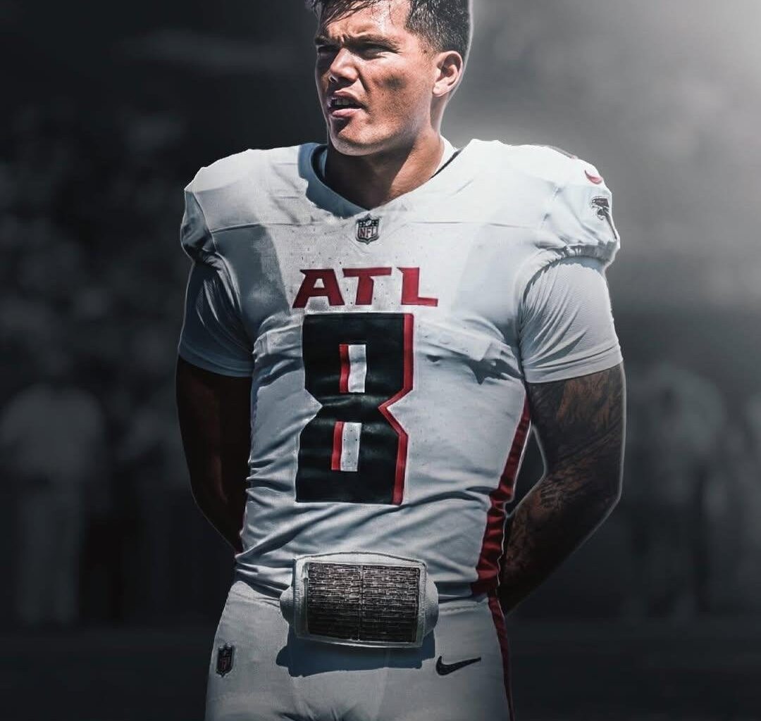 From the nflrookies community on Reddit: Falcons executive Matt Ryan is non-committal about Michael Penix Jr. being the starting quarterback next season as he recovers from knee surgery, making Browns QB Dillon Gabriel a potential trade target for Kevin Stefanski, Per Football Forever