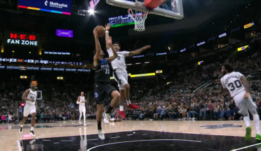 [Highlight] Dylan Harper destroys Tristan da Silva's shot attempt | vs ORL 2.1.26