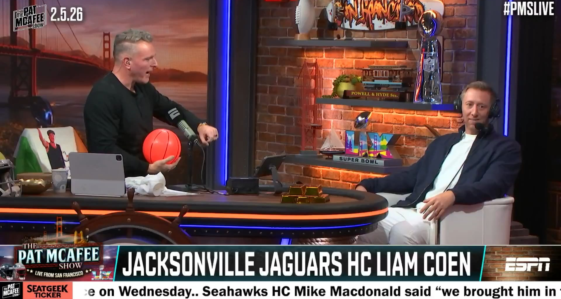Jags HC Liam Coen: "I was just texting with Robert Saleh… It's awesome that he's in the AFC South"