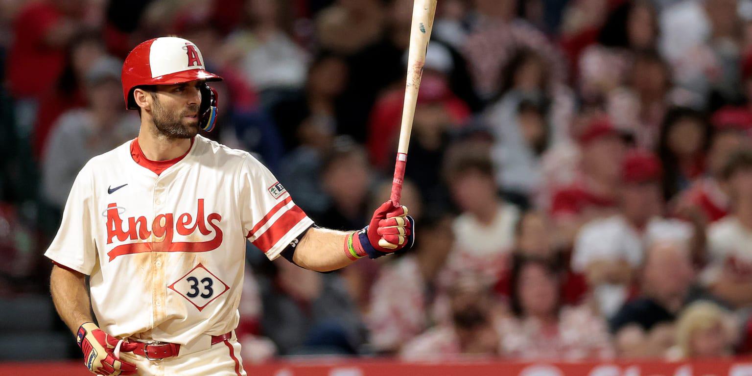 [Bollinger] Chris Taylor reportedly re-signs with Angels