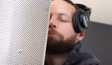 Steph doing Steph things...🐐