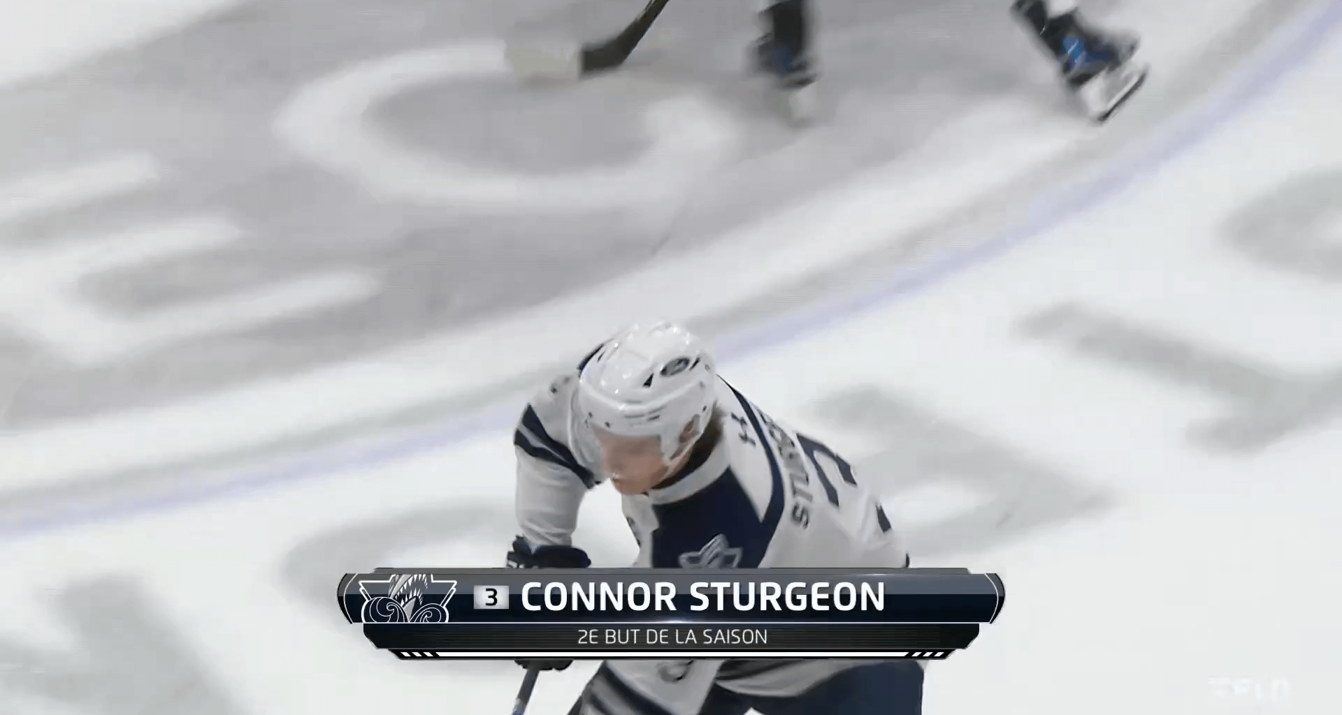 [QMJHL] Flyers prospect Nathan Quinn goes between the legs and scores at the end of the period