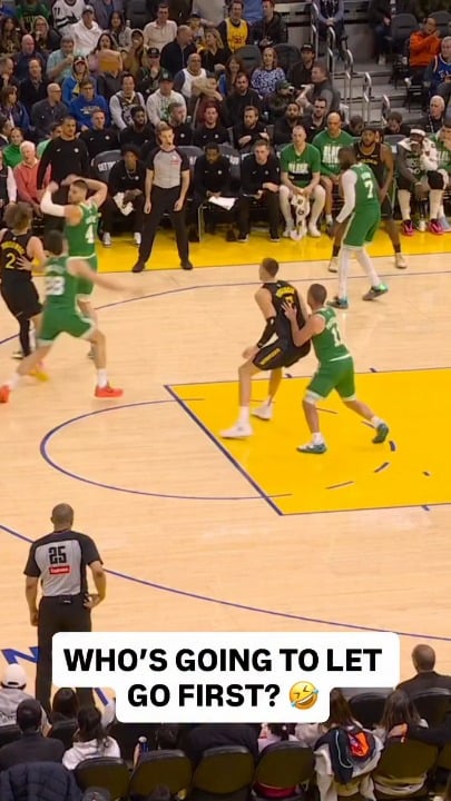 KP and PP fighting for the ball 🥹