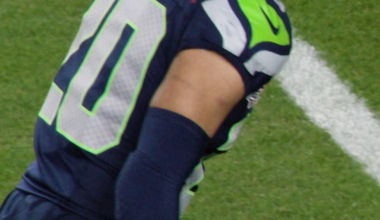 [Mic'd Up] Seahawks safety Julian Love on Drake Maye's dropback: "He's not as blindly doing it like Stafford."