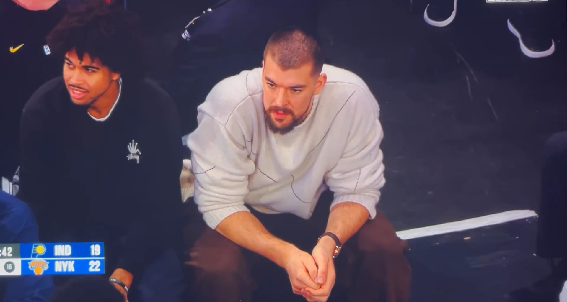 Knicks announcer accuses Pacers of tanking, Pacers proceed to defeat Knicks 137-134