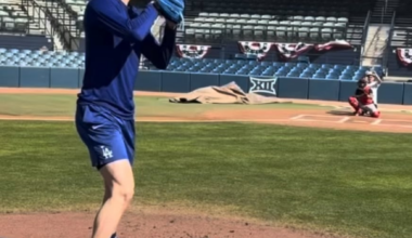 Not much longer until Spring Training 🌵 On Roki’s IG [@rokisasaki]