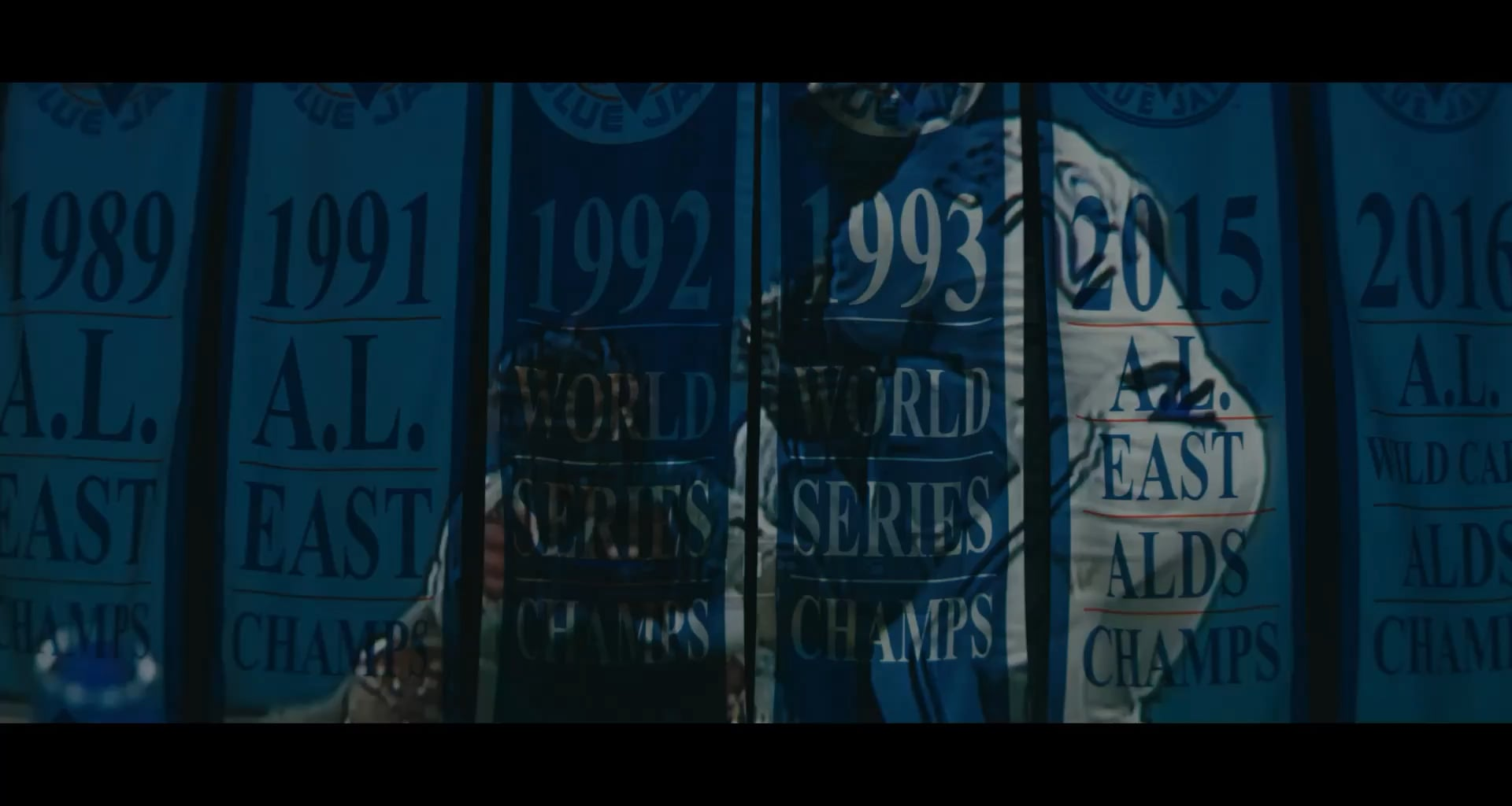 BlueJays have officially announced Joe Carter will have the first ever (player) statue outside Rogers Centre coming July 18th.