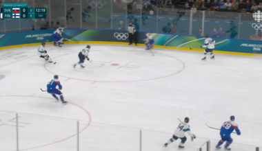Juraj Slafkovský scores his first goal of the Olympics !