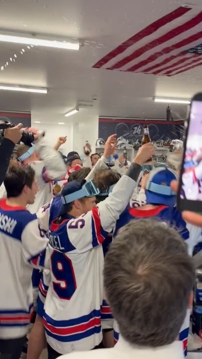 Team USA Singing Dream On