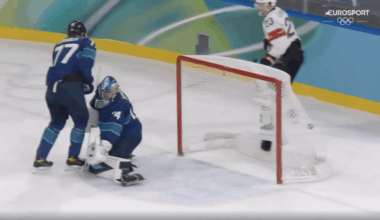 Mikkola doing his best 24-25 Perd defense impression