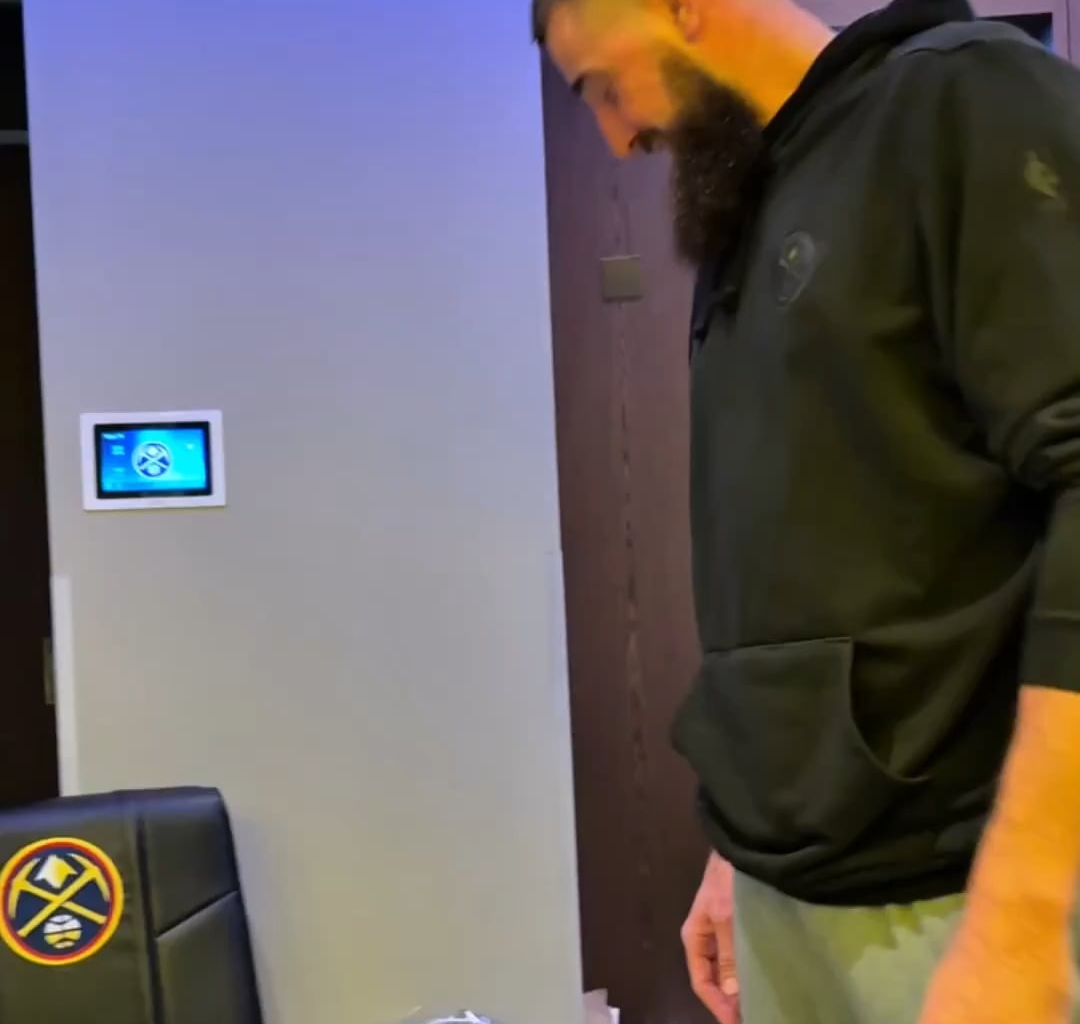 How can you not love JV🏔️🏀❤️