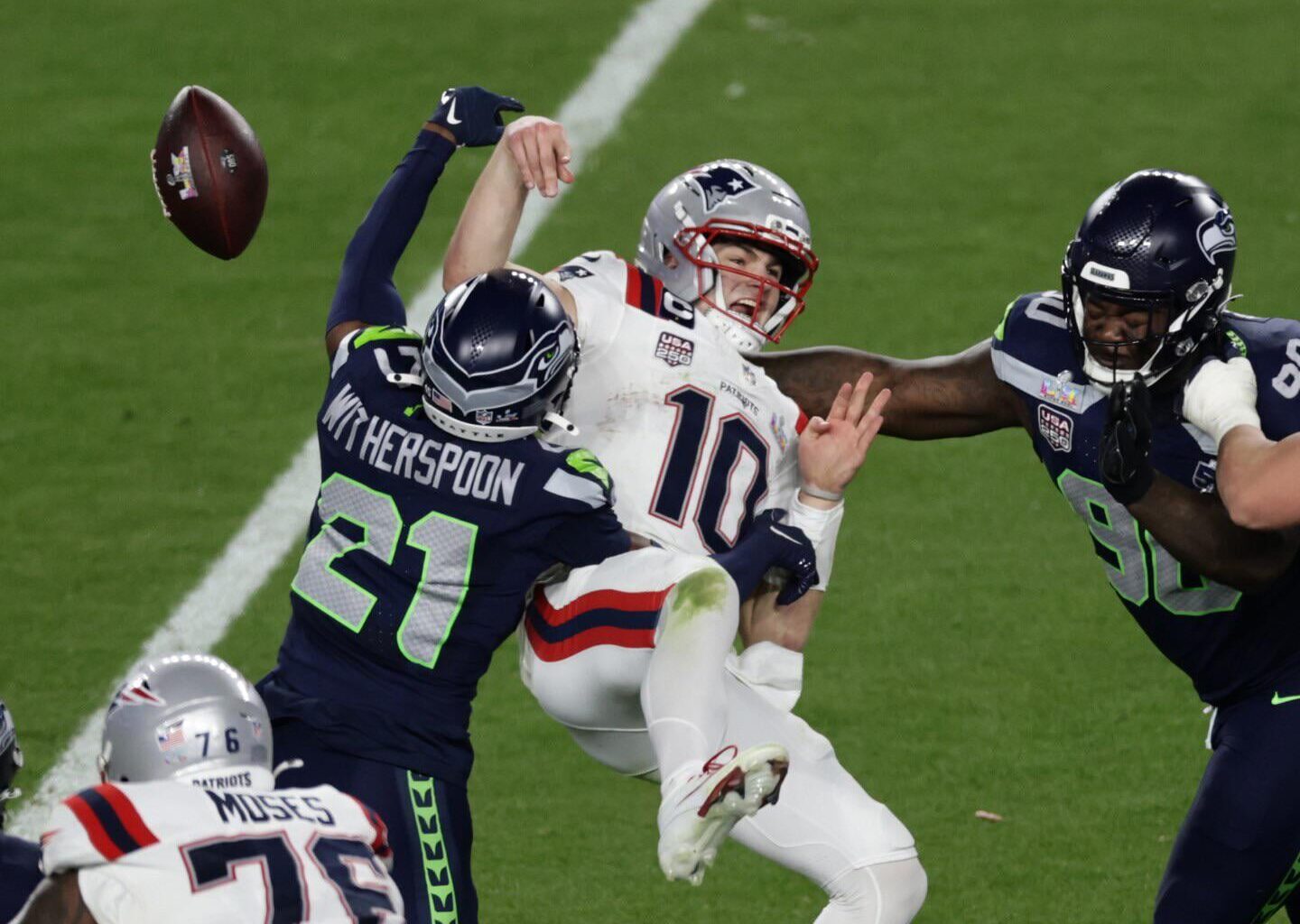 This is probably my new favorite Seahawks photo ever 😭😭. If y’all think some compete with this, drop them down below