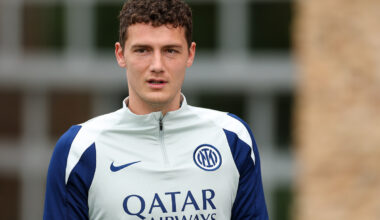 SEATTLE, WASHINGTON - JUNE 20: Benjamin Pavard of FC Internazionale Milano faces the media during the Training/Press Conference ahead of their FIFA Club World Cup 2025 match between FC Internazionale Milano and Urawa Red Diamonds at Virginia Mason Athletic Center on June 20, 2025 in Seattle, Washington. (Photo by Buda Mendes/Getty Images)