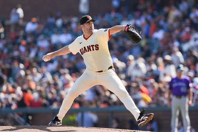 SAN FRANCISCO, CA - SEPTEMBER 27: Justin Verlander #35 of the San Francisco Giants pitches during the game between the Colorado Rockies and the San Francisco Giants at Oracle Park on Saturday, September 27, 2025 in San Francisco, California. (Photo by Kavin Mistry/MLB Photos via Getty Images)