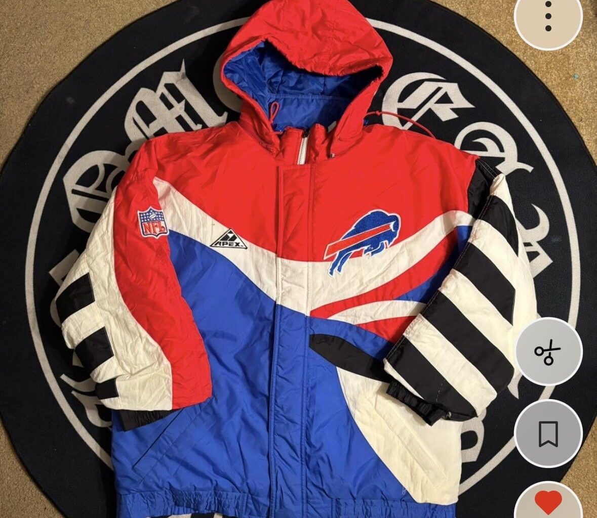 If anyone truly owns this jacket, I will pay $1000 for it. This jacket belonged to my dad and was accidentally sold to a collector. Please help me.