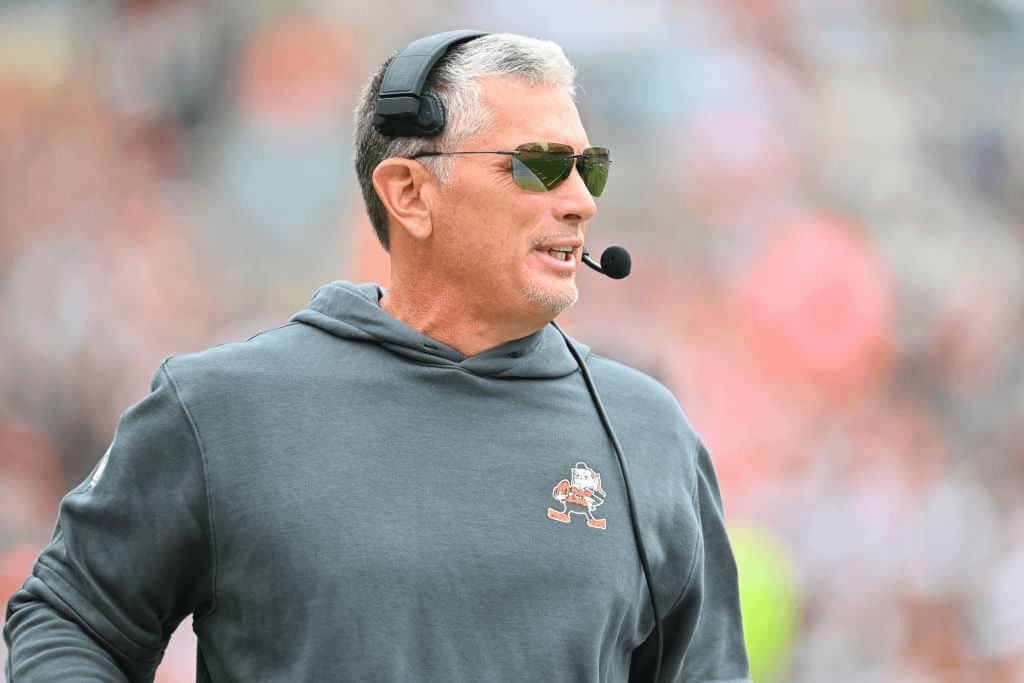 Report: "Multiple NFL executives believe Jim Schwartz will land with Raiders - Kubiak thinks highly of him