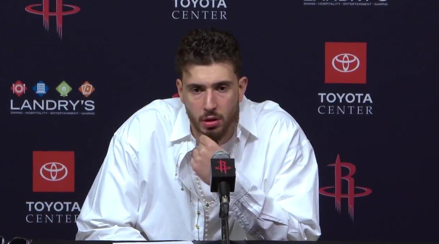 Always takes accountability unlike his coach