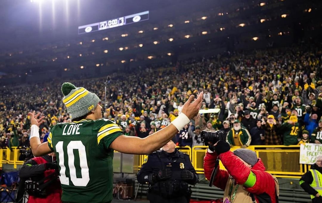 I love our green and gold! We shall comeback stronger next season! GPG