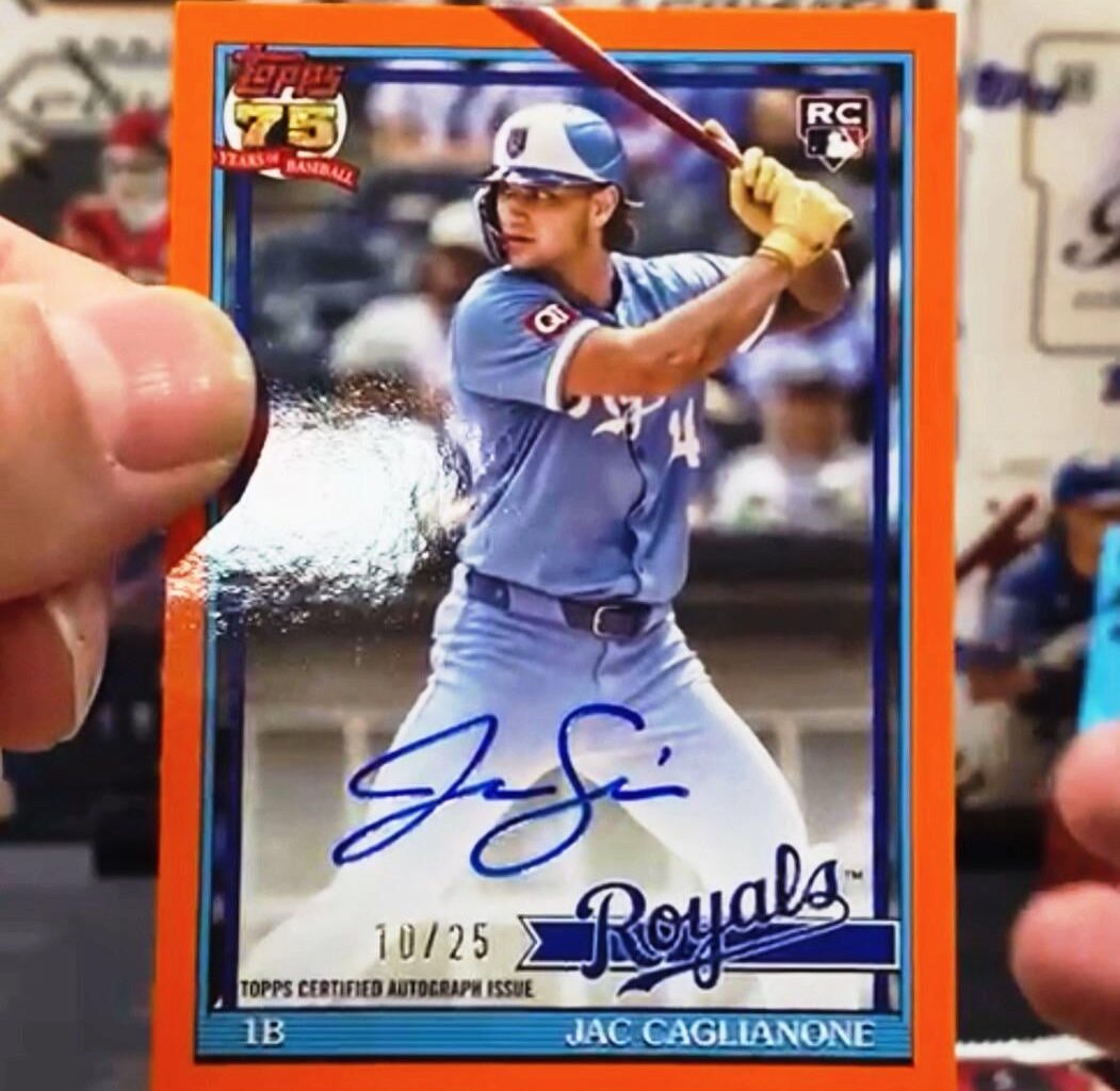 Just pulled this gorgeous Cags on-card auto to /25. As a Guards fan, happy to sell/trade. DM me if interested!